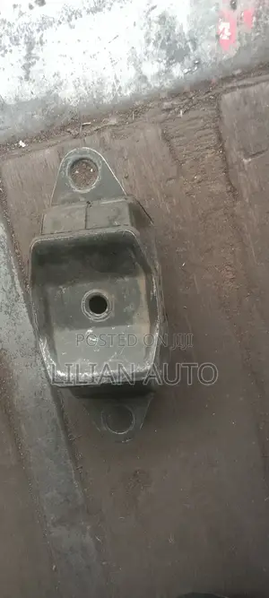 Nissan Note Mountain