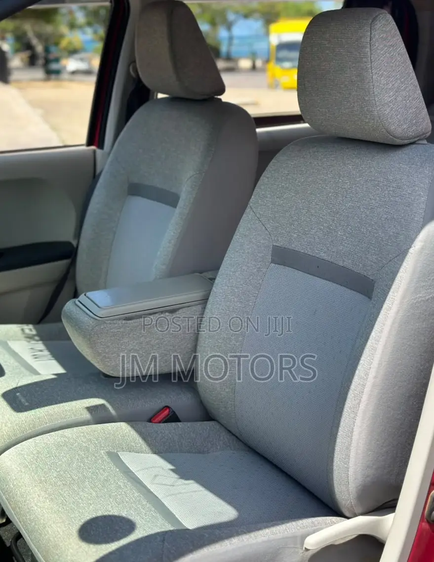 Toyota Passo 2018 Red
