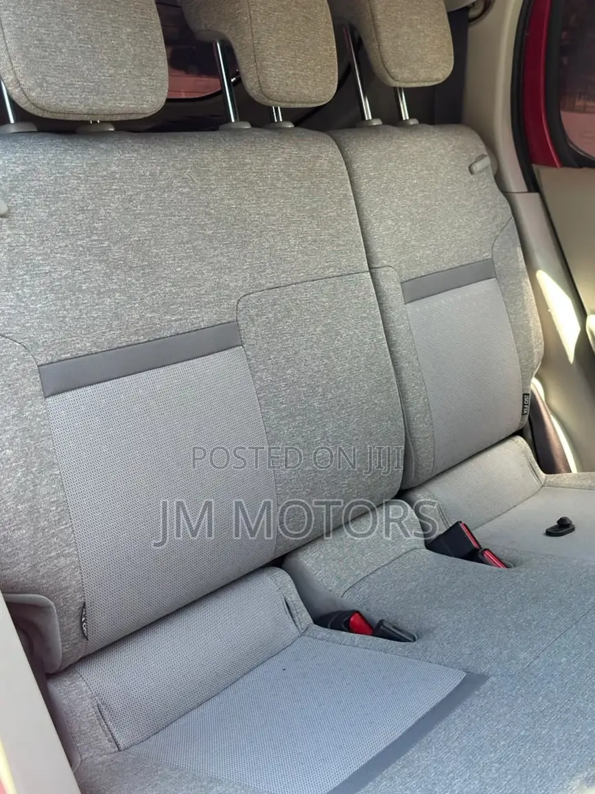 Toyota Passo 2018 Red