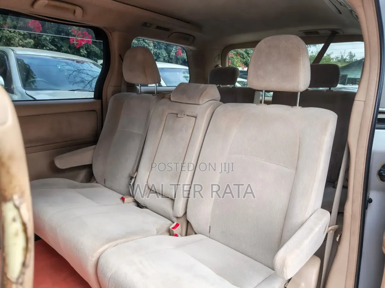 Toyota Vellfire 2009 Silver