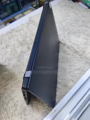 Laptop Lenovo ThinkPad T14s Gen 1 8GB Intel Core i5 SSD 256GB