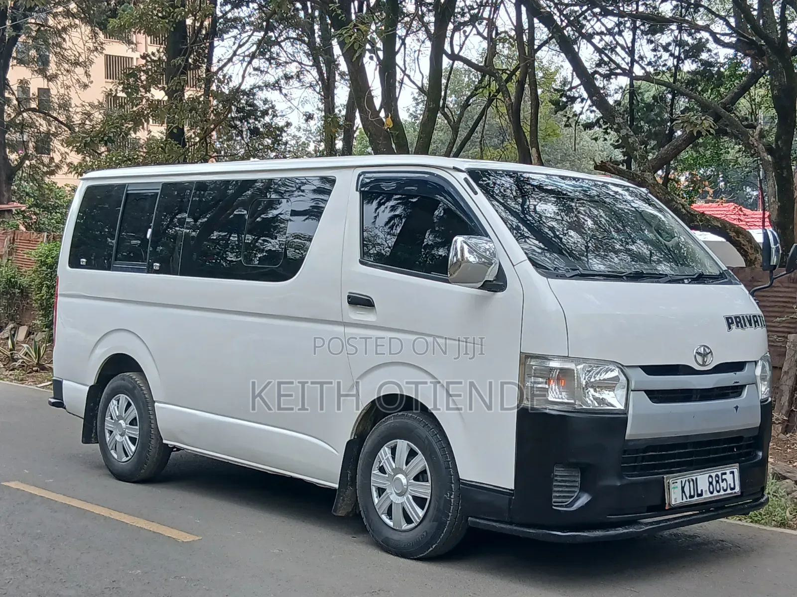 Toyota HiAce 2016 White