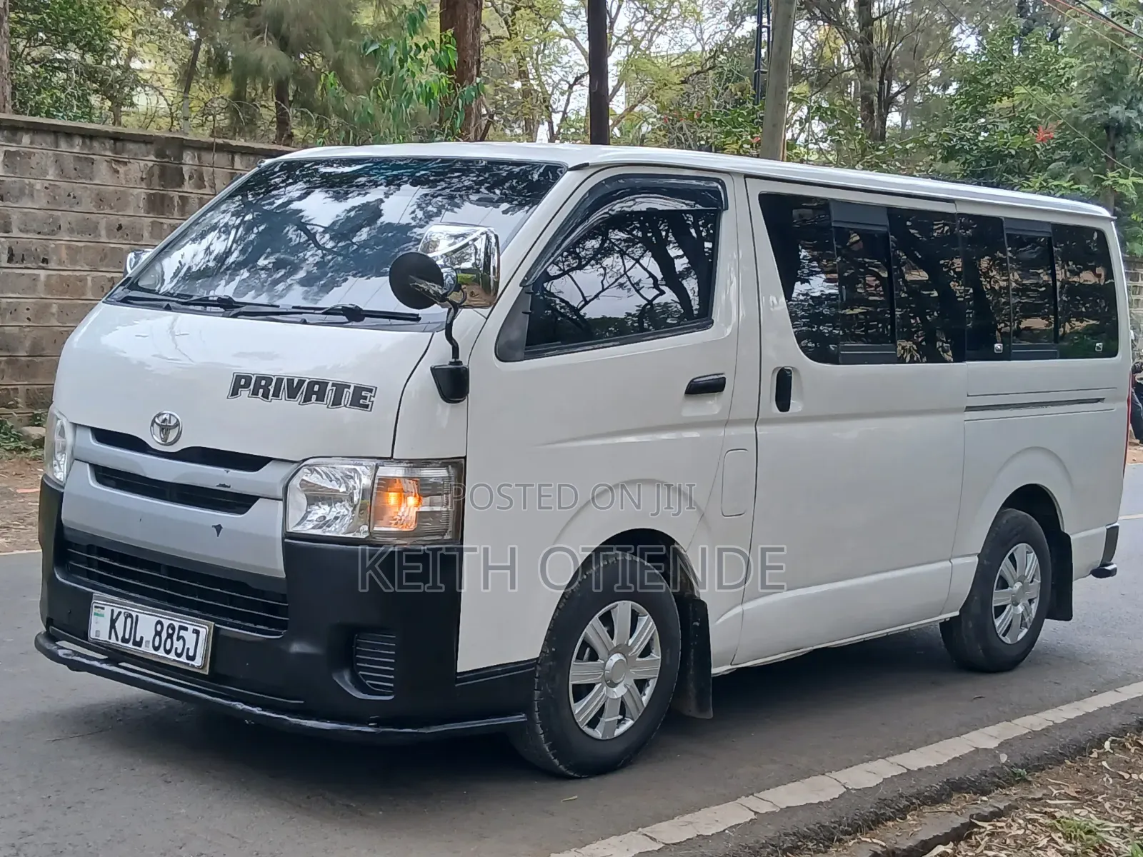 Toyota HiAce 2016 White
