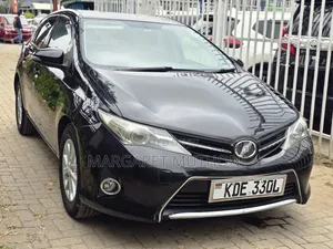 Toyota Auris 2014 Black