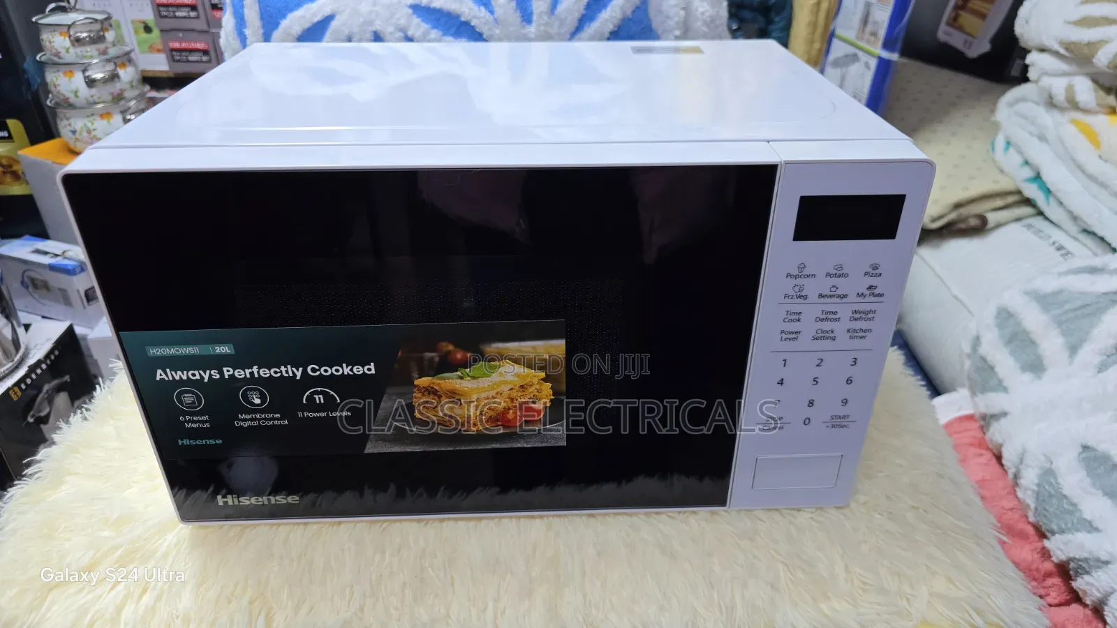 Hisense 20litres Digital Microwave at Ksh7400