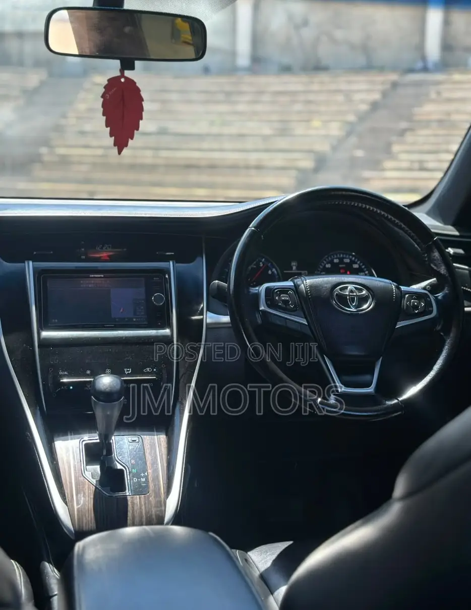 Toyota Harrier 2013 Black