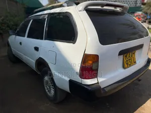 Toyota Corolla 1997 White