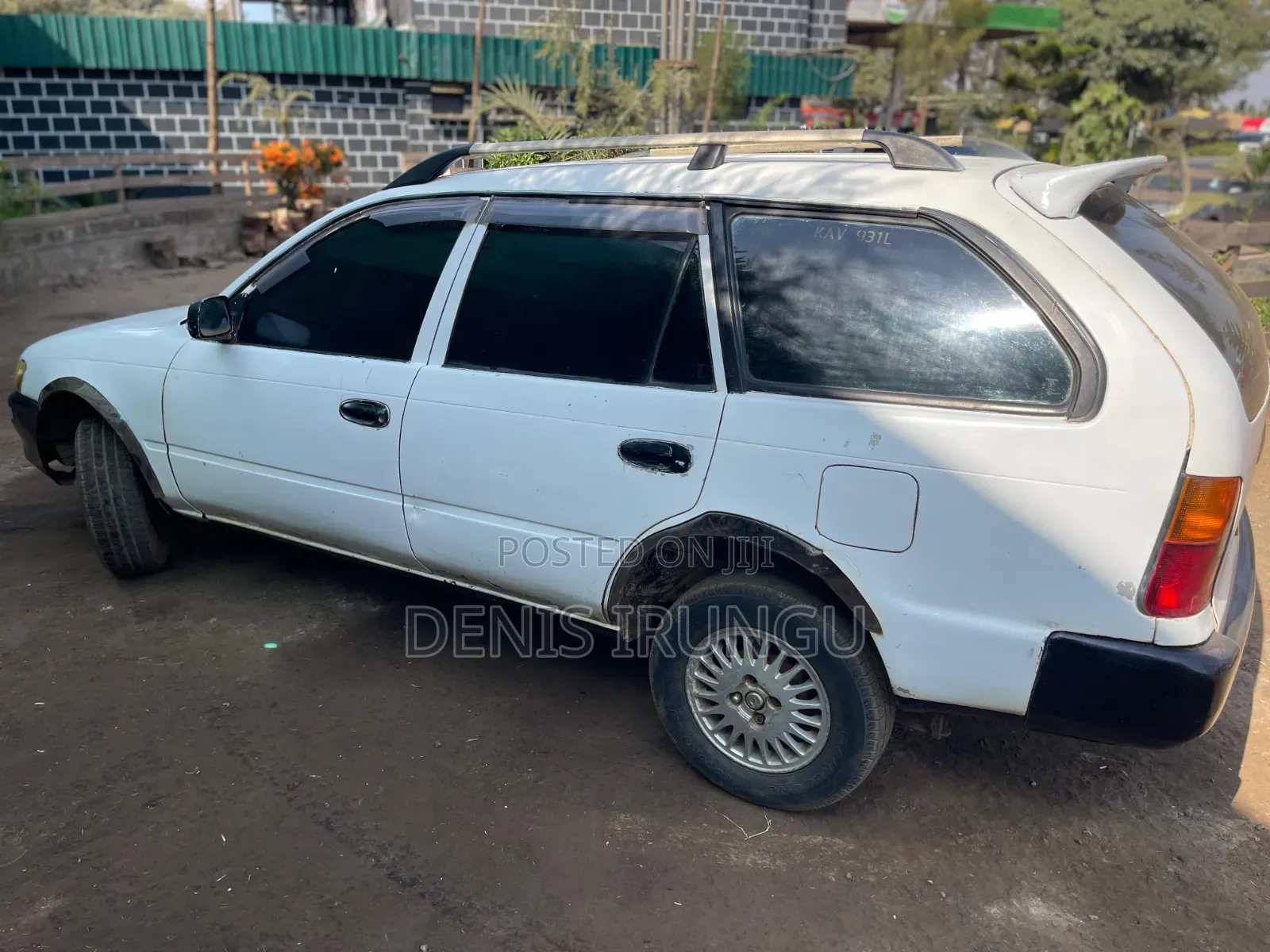 Toyota Corolla 1997 White