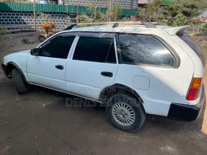 Toyota Corolla 1997 White