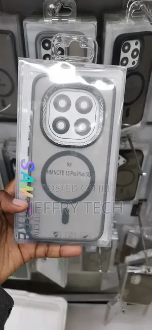 Black MagSafe-compatible Phone Case for the Xiaomi Redmi Note 15 Pro