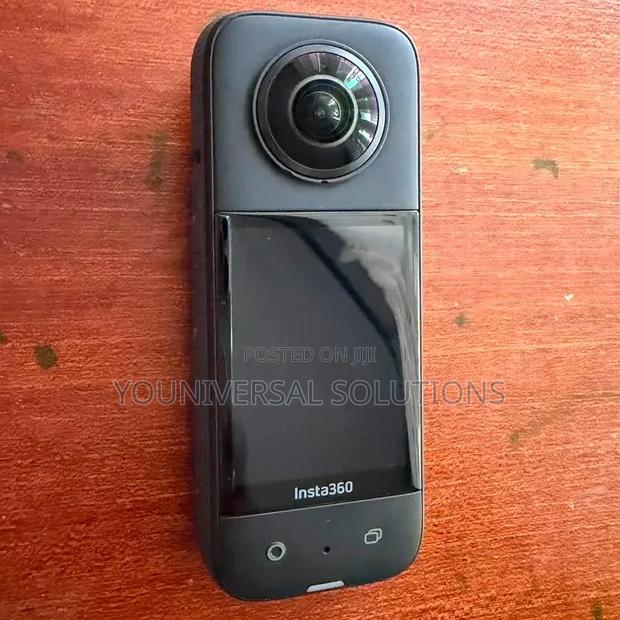 Insta 360 X3 Camera - main view