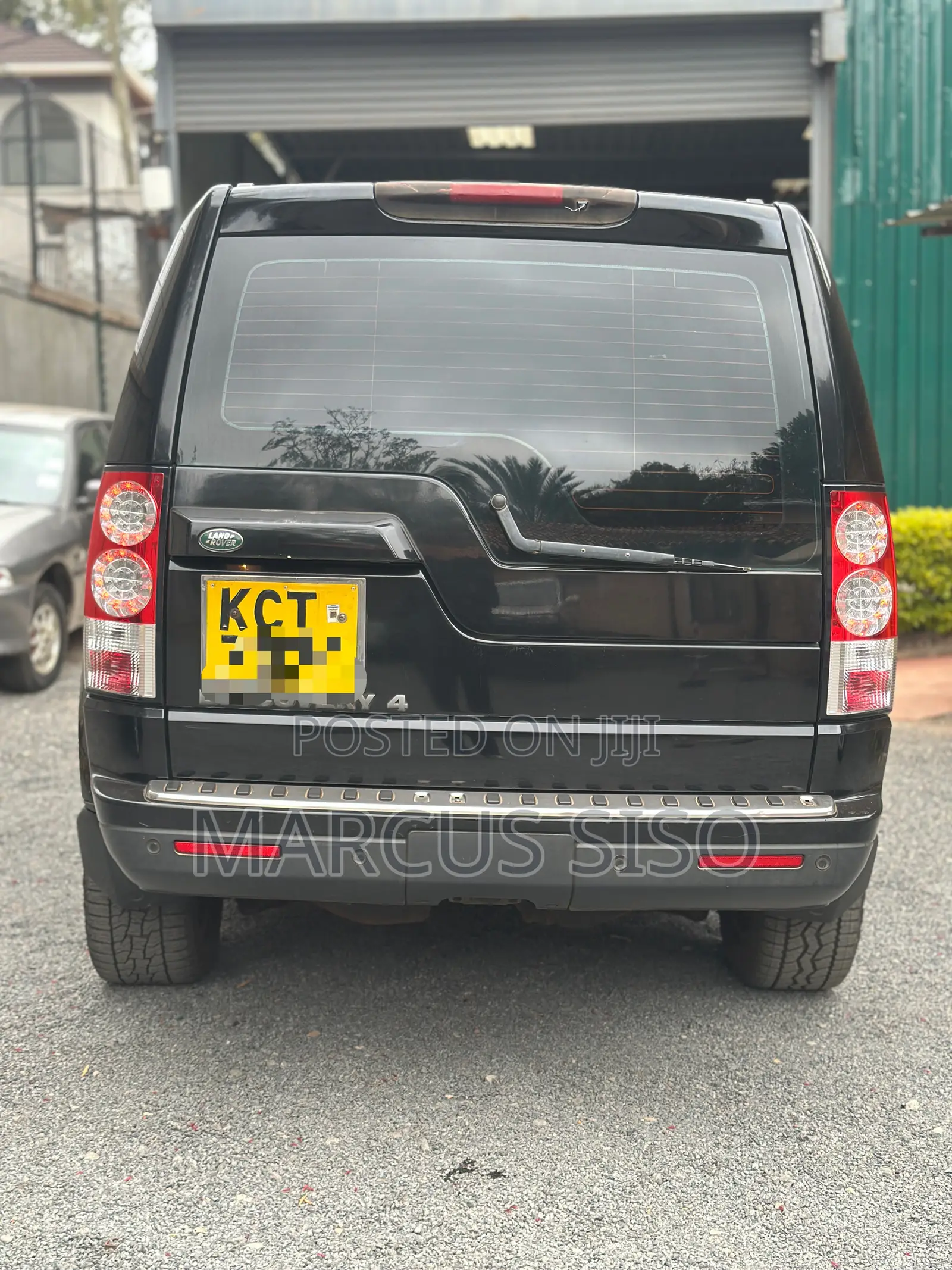 Land Rover Discovery 2011 Black