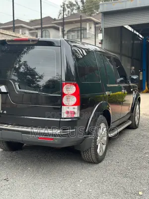 Land Rover Discovery 2011 Black