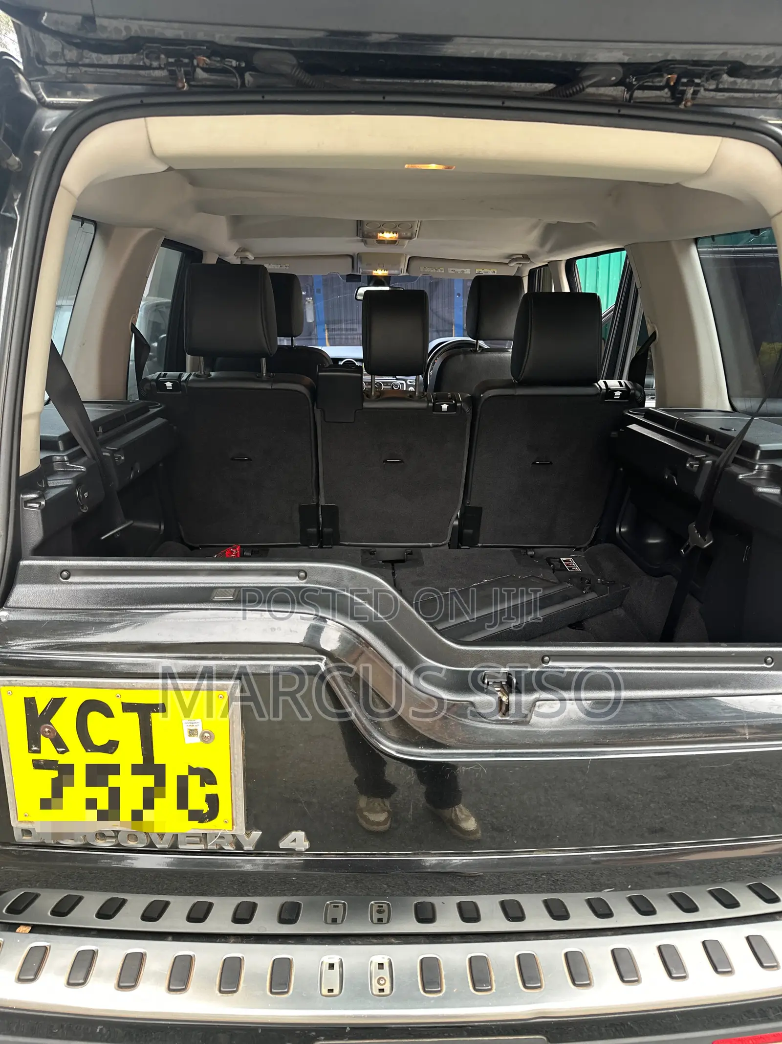 Land Rover Discovery 2011 Black