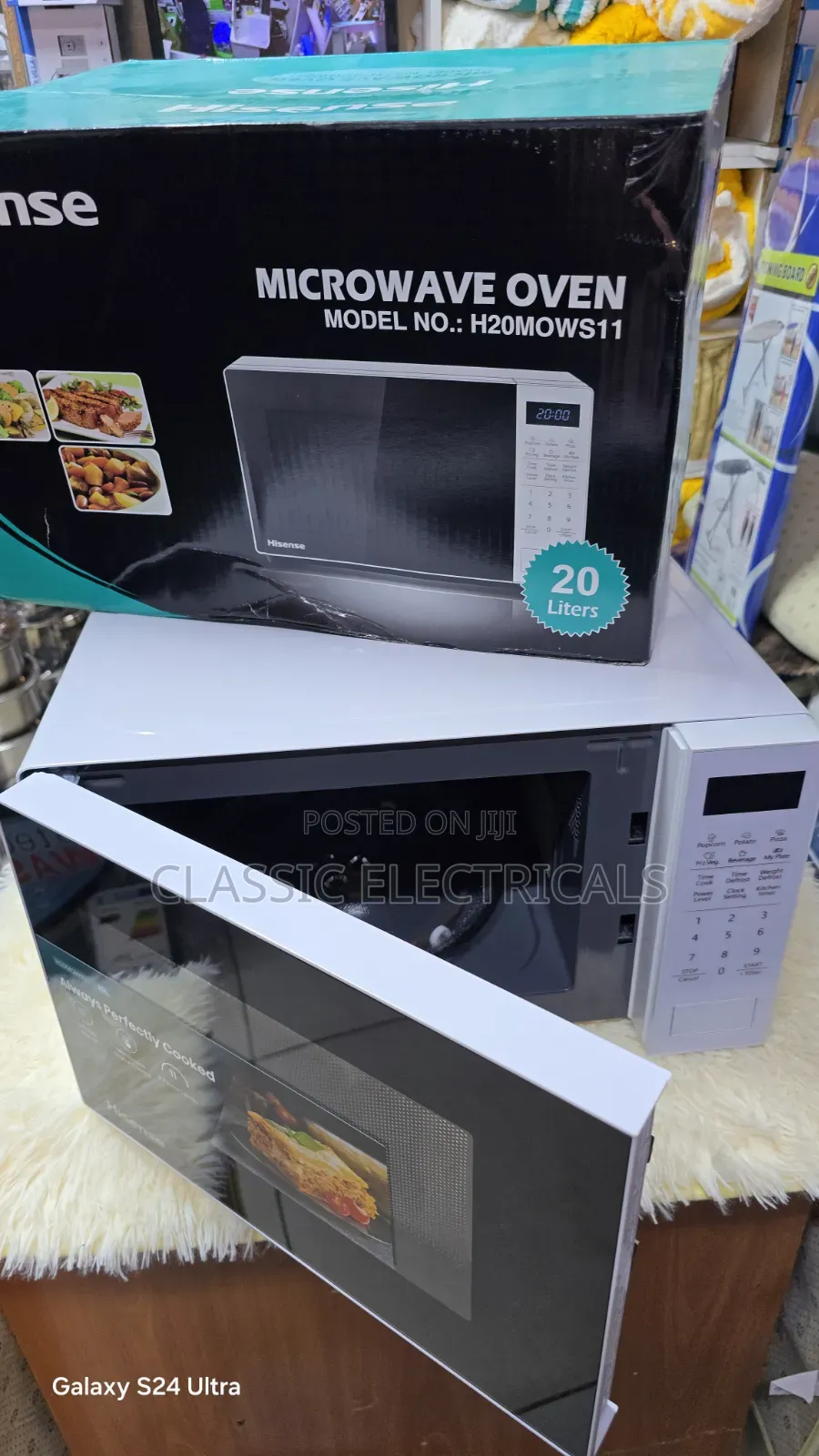 Brand New 20litres Digital Microwave at Only Ksh7400.