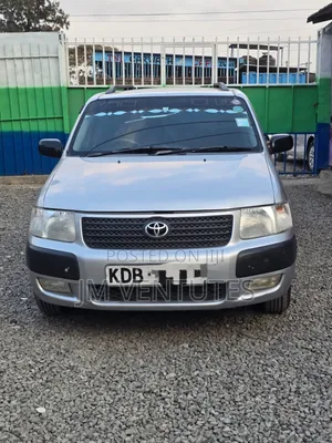 Toyota Succeed SV Premium 2014 Silver