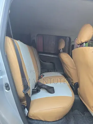 Toyota Succeed SV Premium 2014 Silver
