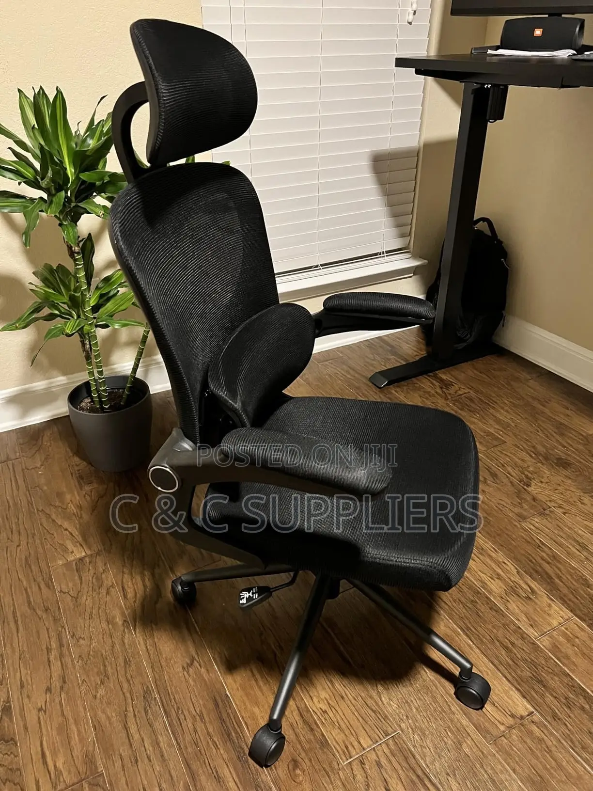 Swivel Mesh Chair With Flip Armrest