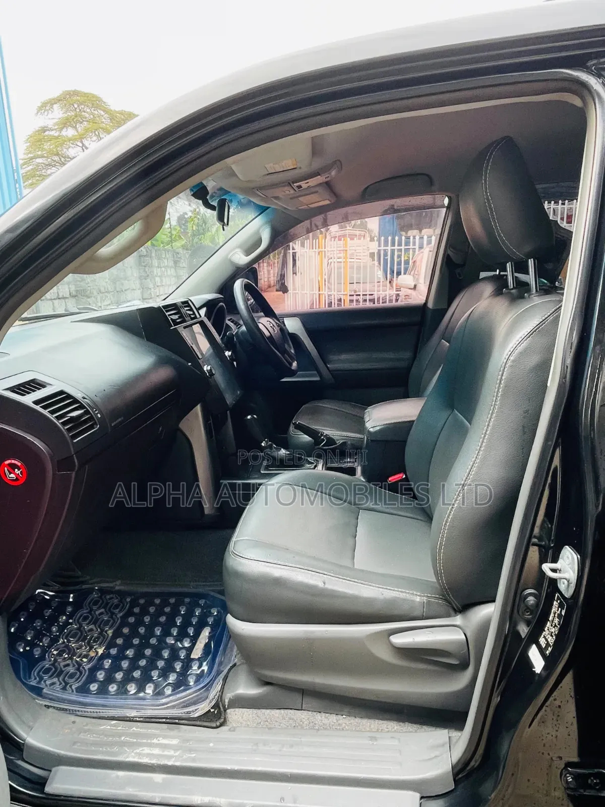 Toyota Land Cruiser Prado 2011 Black