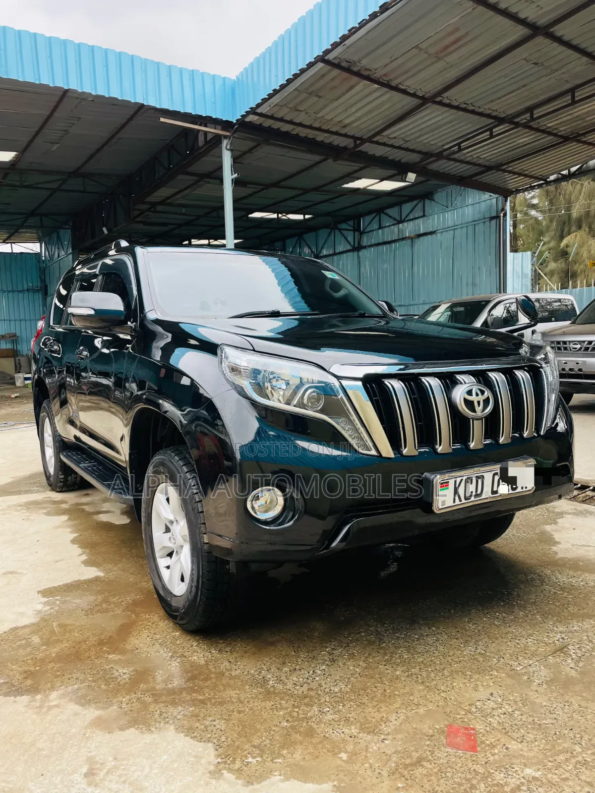 Toyota Land Cruiser Prado 2011 Black
