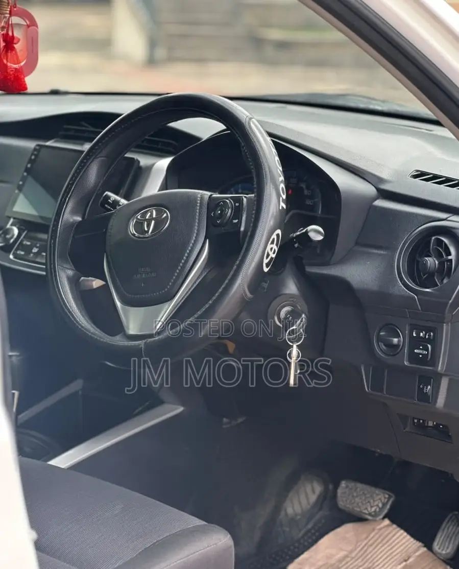 Toyota Corolla Fielder 2016 White