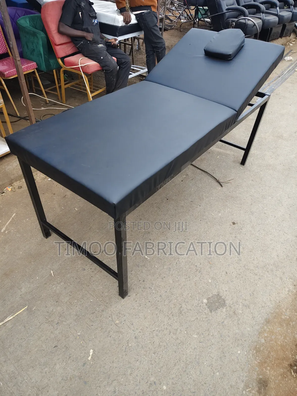 Black Massage Bed With Adjustable Headrest