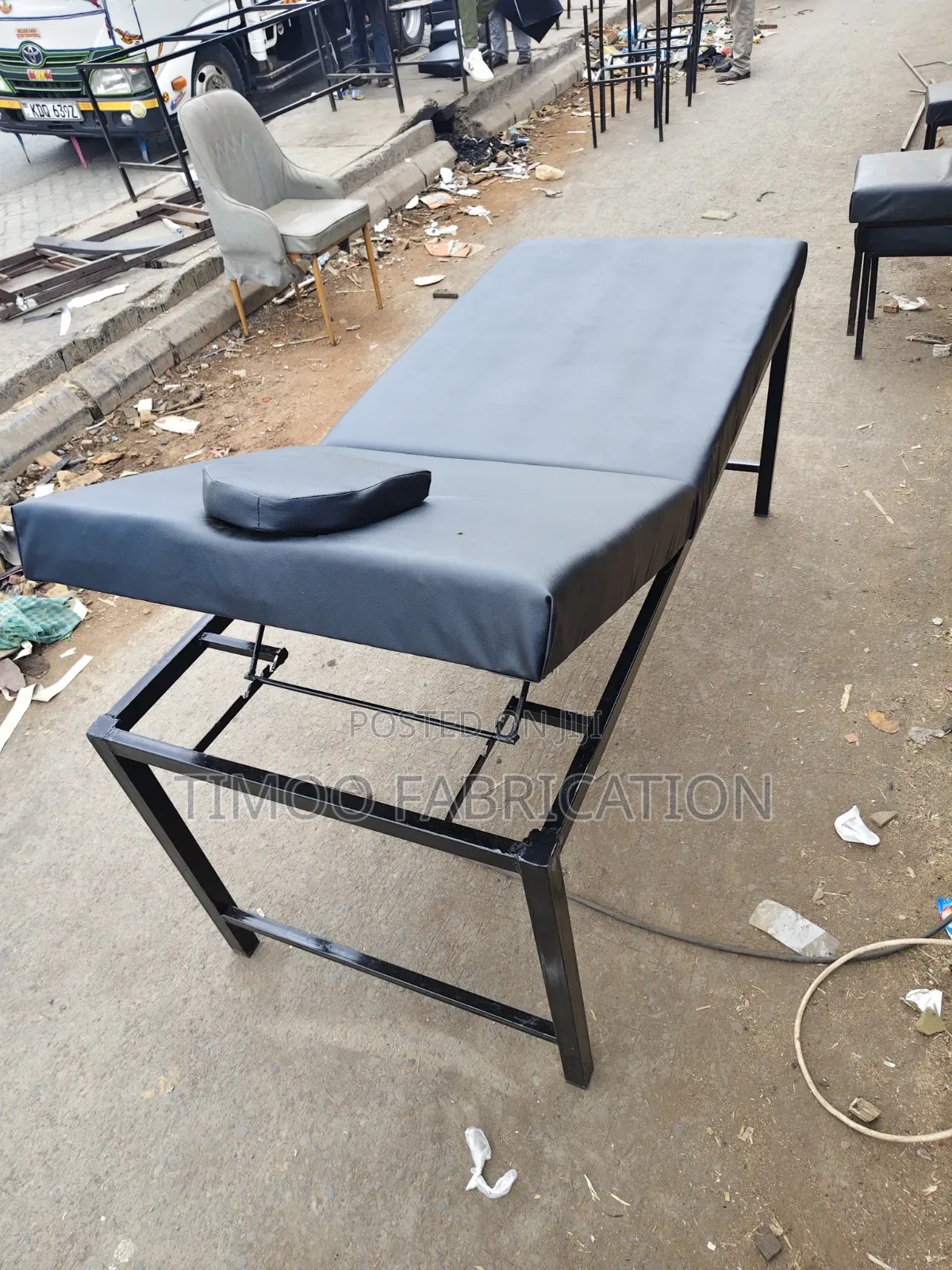 Black Massage Bed With Adjustable Headrest