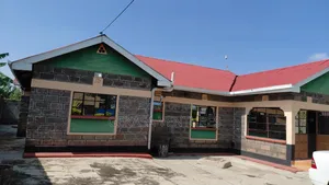 4bdrm Bungalow in Pemways, Free Area for sale
