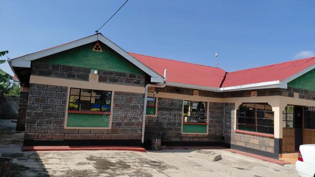 4bdrm Bungalow in Pemways, Free Area for sale