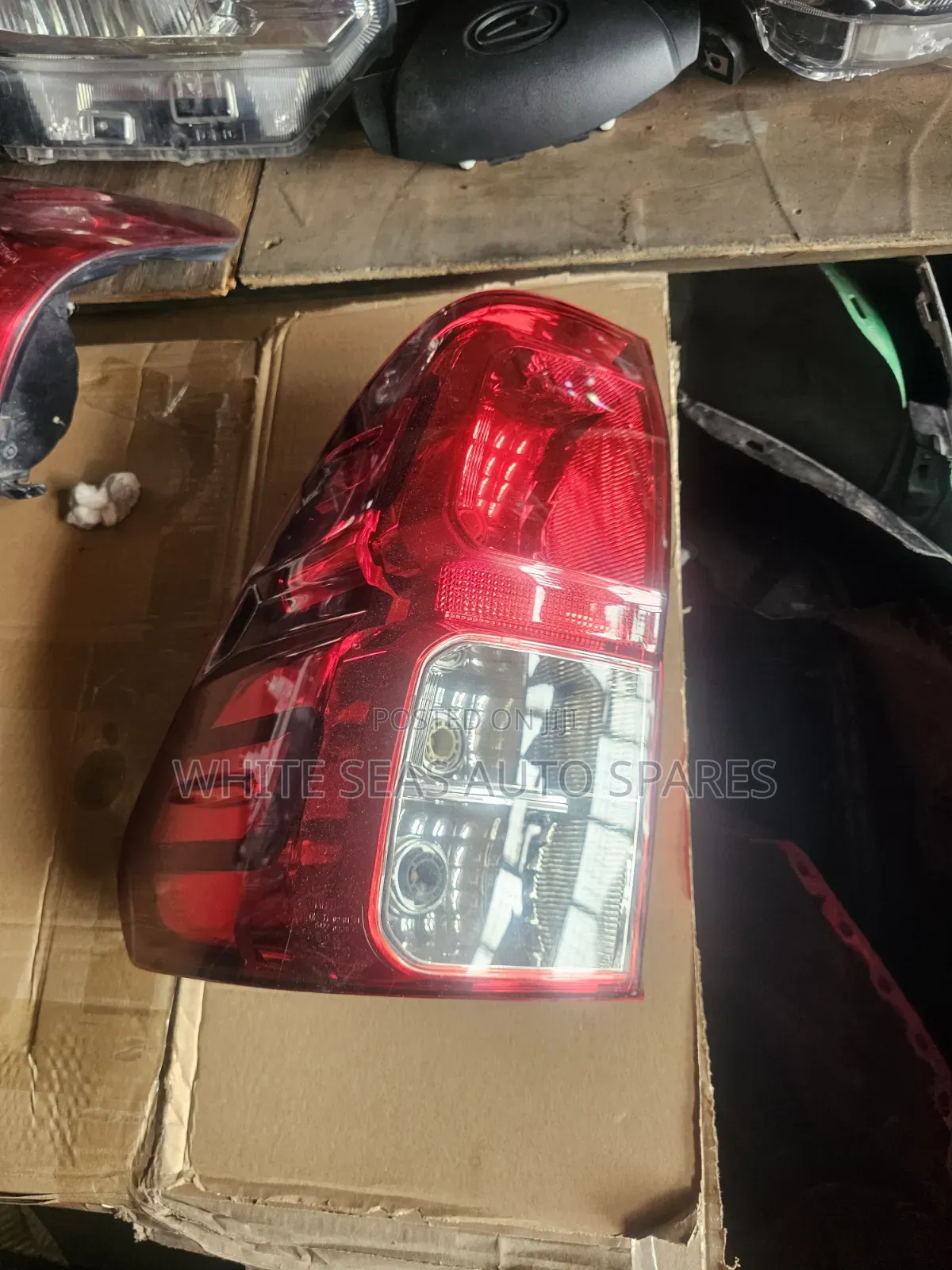 Revo 2015 Taillight