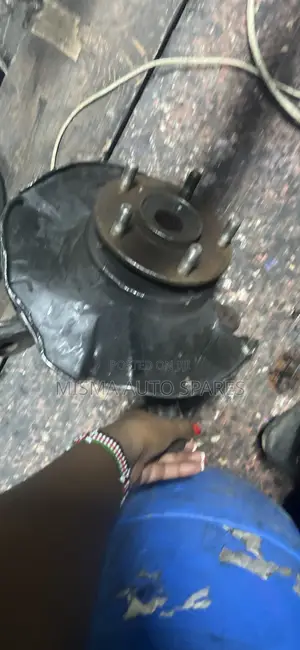 Front Hub Honda Stream