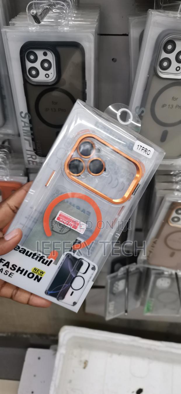 iPh 17 Pro Clear Magnetic Case Wit Vibrant Orange Metallic Camera Lens - thumbnail 2