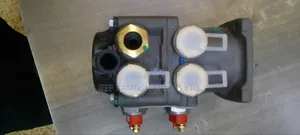 Foot Brake Valve Mitsubishi Fuso F1 Available
