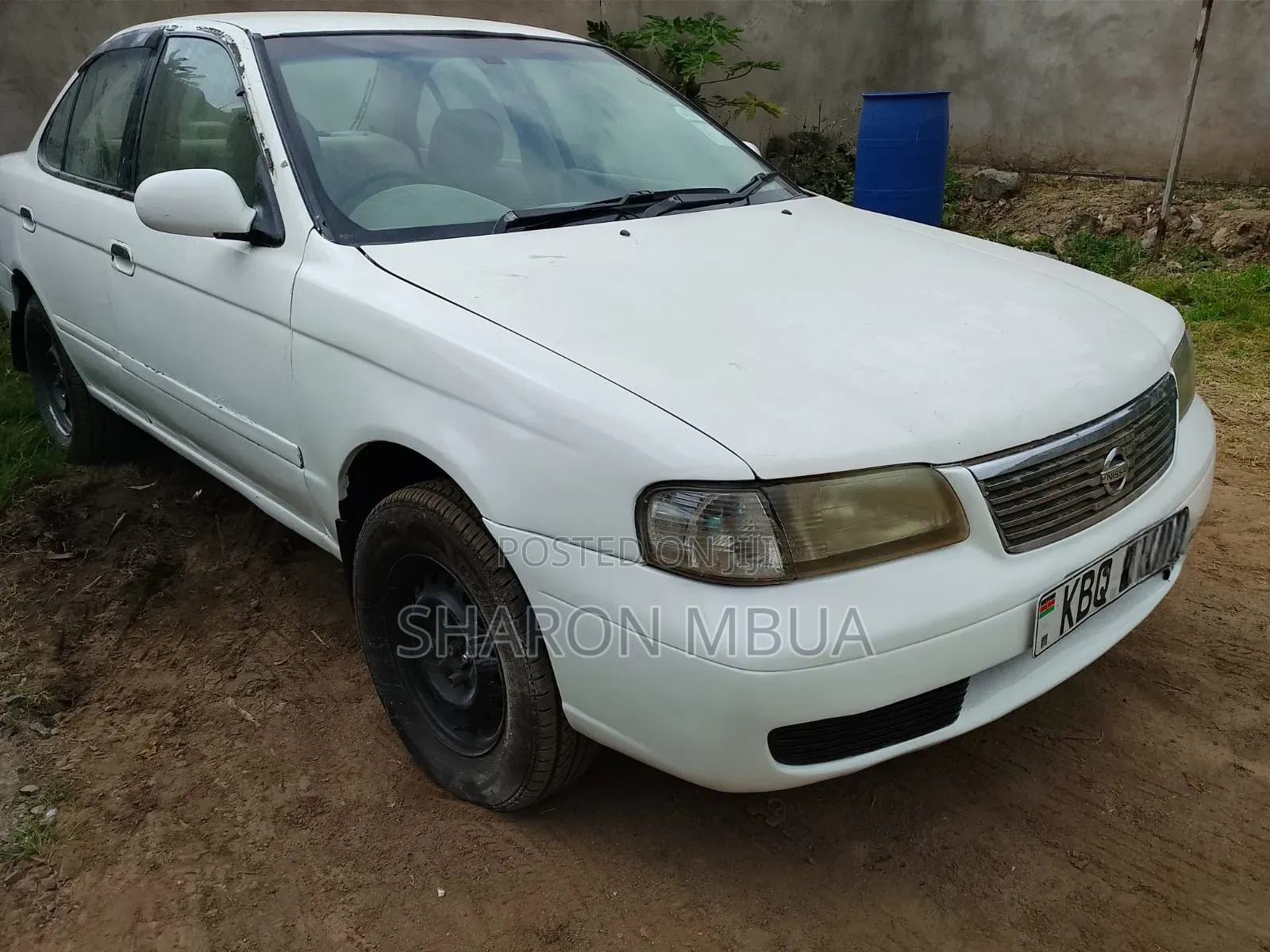 Nissan Sunny 2004 White