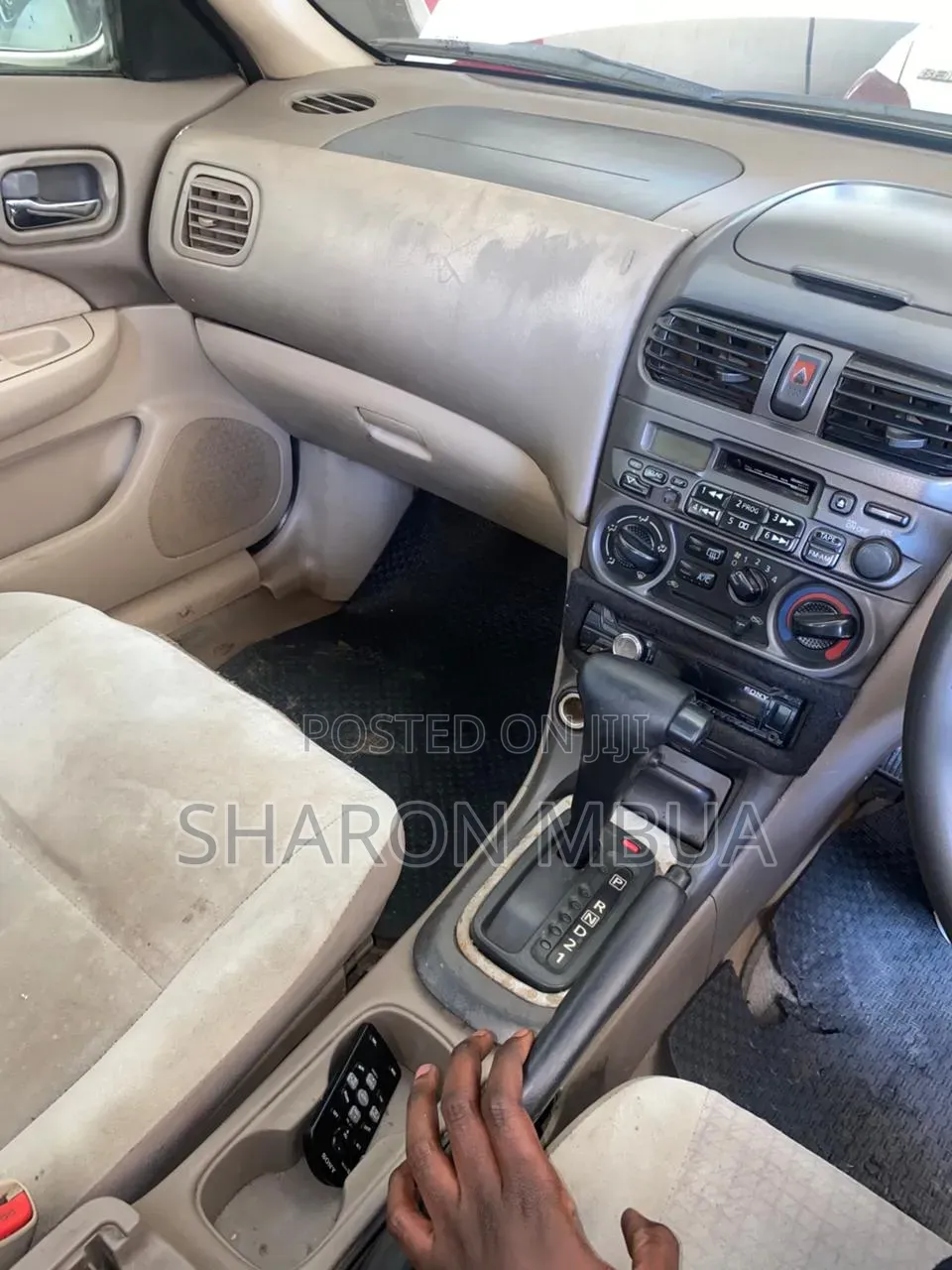 Nissan Sunny 2004 White