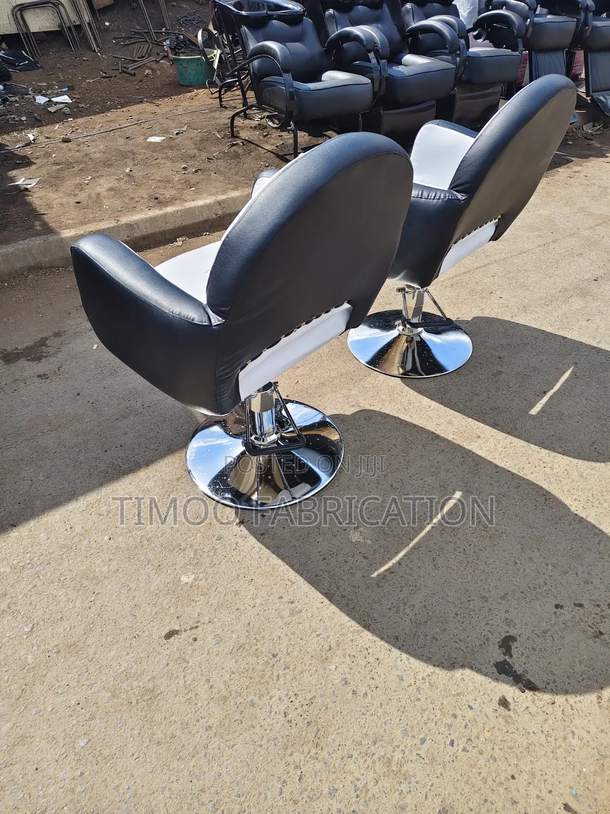 Salon Hydraulic Styling Seats White and Black