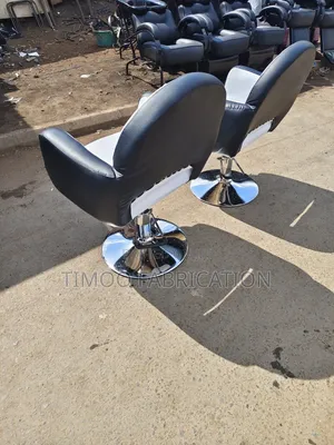 Salon Hydraulic Styling Seats White and Black