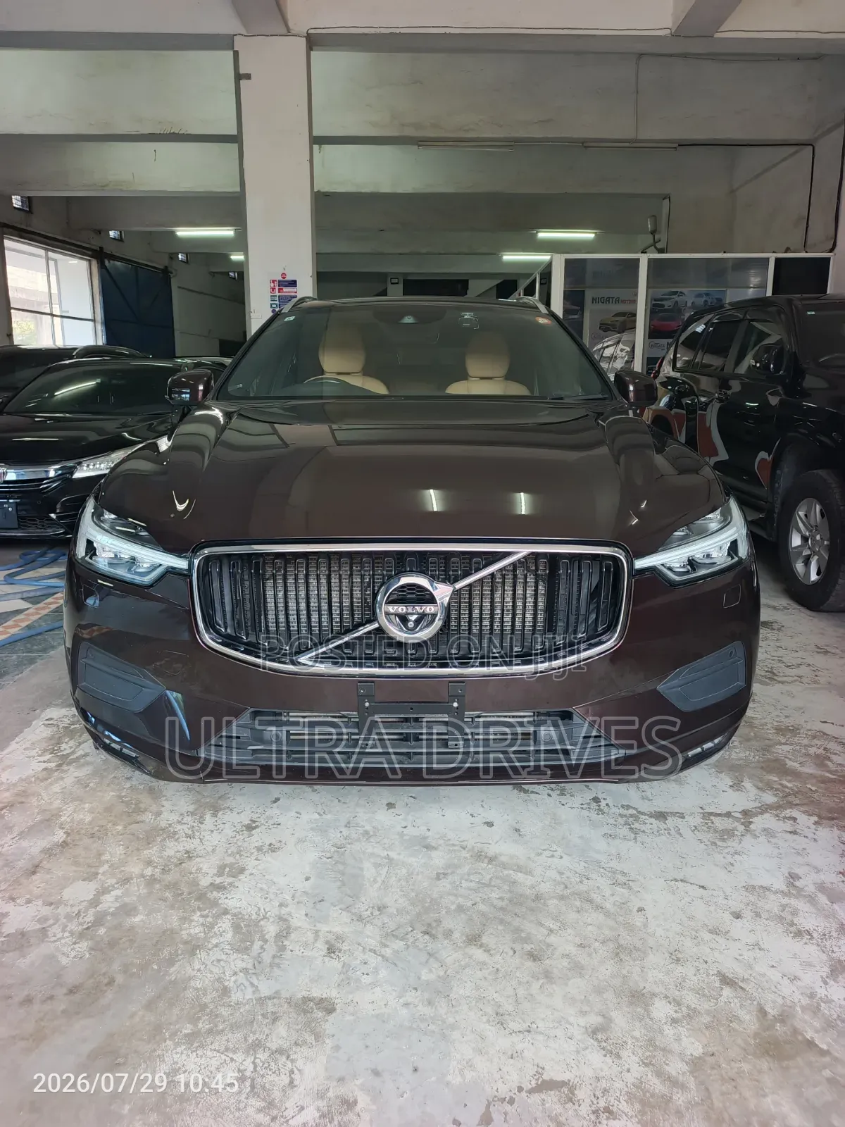 Volvo XC60 2019 Brown