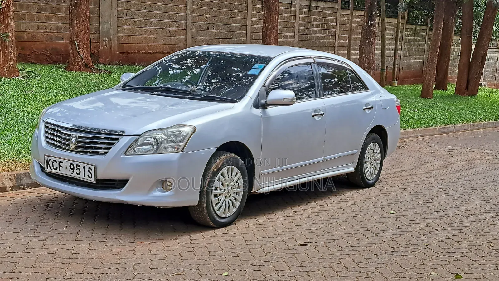 Toyota Premio 2009 Silver
