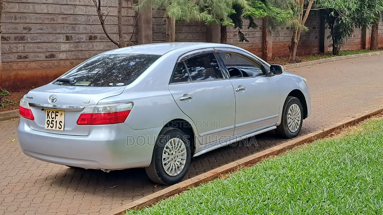 Toyota Premio 2009 Silver