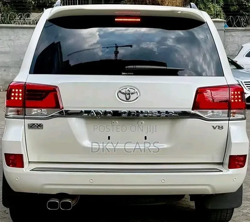 Toyota Land Cruiser 2019 Pearl