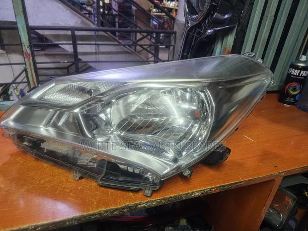 Vitz 2018 Headlight - thumbnail 2