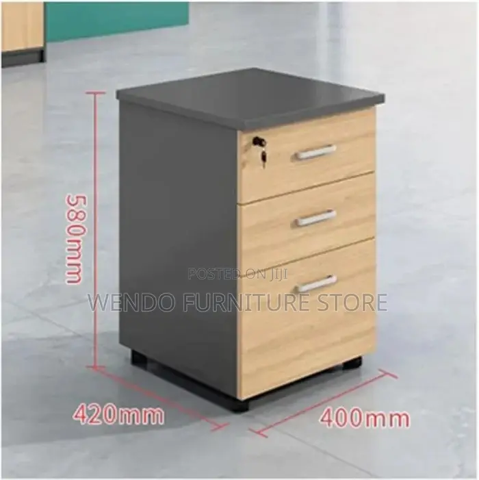 Office Workstation : One-Way Modular Workstation