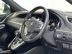 Toyota Harrier 2.0 Turbo 2019 Pearl
