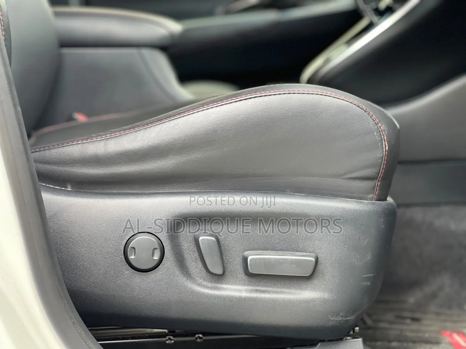 Toyota Harrier 2.0 Turbo 2019 Pearl