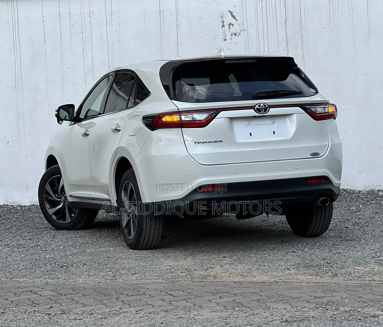 Toyota Harrier 2.0 Turbo 2019 Pearl