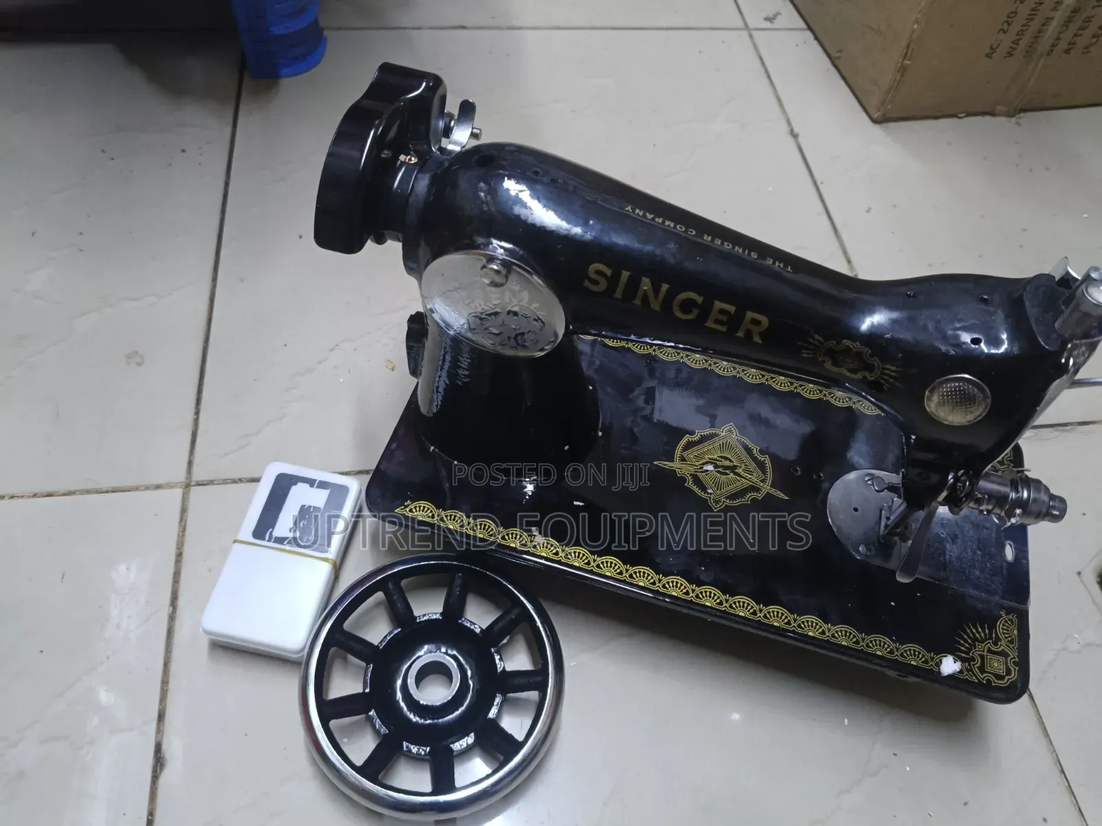 Singer Sewing Machine/Commercial Sewing