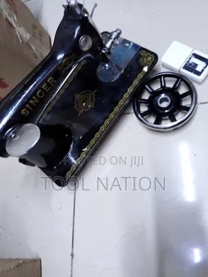 Well Performing Singer Sewing Machine