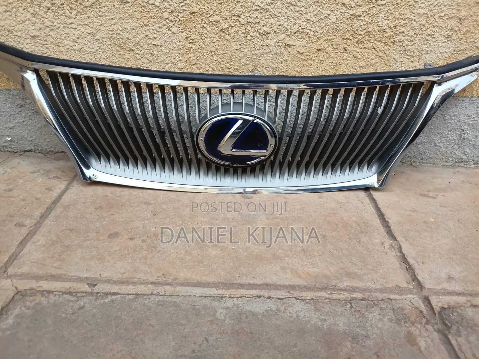 Rx 450h Grill and Fog Lights