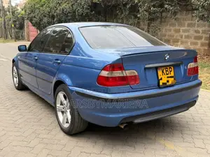 BMW 318i 2004 Blue